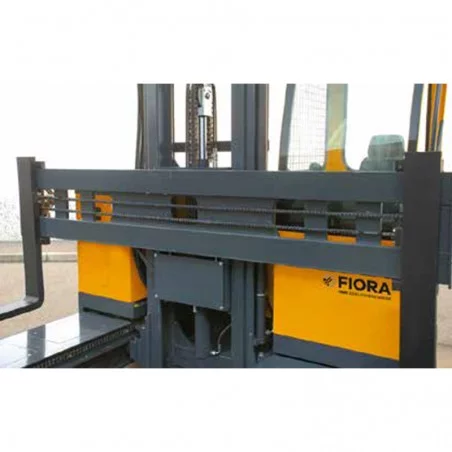 NEUWERTH Logistics SA - OMG Industry - LT 20-40 Compact - Chariot latéral NEUWERTH Logistics SA - OMG Industry - LT 20-40 Compact - Chariot latéral