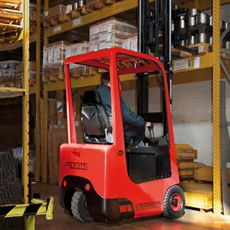 NEUWERTH Logistics SA - Mariotti - MX-16 - Carrello elletrico a 3 ruote NEUWERTH Logistics SA - Mariotti - MX-16 - Carrello elletrico a 3 ruote