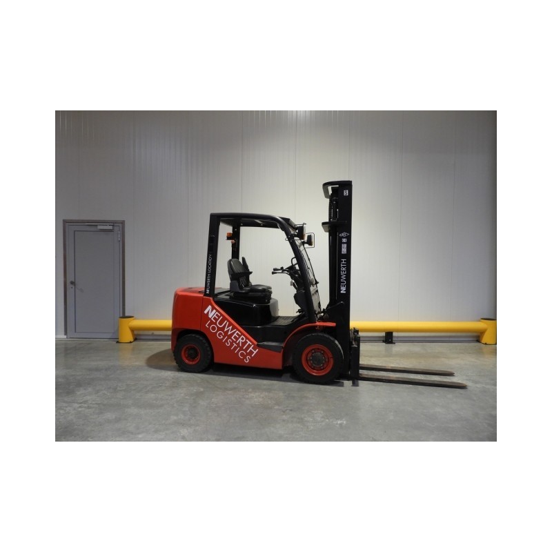 NEUWERTH Logistics SA - Hangcha - CPCD25-XW27F - Chariot-élévateur Diesel NEUWERTH Logistics SA - Hangcha - CPCD25-XW27F - Chariot-élévateur Diesel