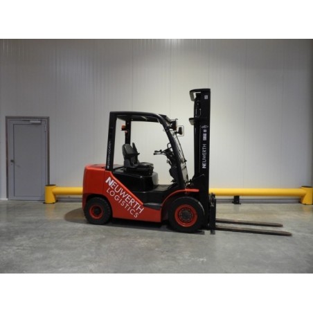 NEUWERTH Logistics SA - Hangcha - CPCD25-XW27F - Chariot-élévateur Diesel NEUWERTH Logistics SA - Hangcha - CPCD25-XW27F - Chariot-élévateur Diesel