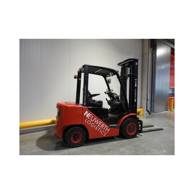 NEUWERTH Logistics SA - Hangcha - CPCD25-XW27F - Chariot-élévateur Diesel NEUWERTH Logistics SA - Hangcha - CPCD25-XW27F - Chariot-élévateur Diesel