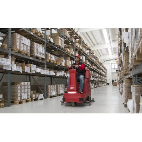 NEUWERTH Logistics SA - RCM - RCM Giga - Lavapavimenti NEUWERTH Logistics SA - RCM - RCM Giga - Lavapavimenti