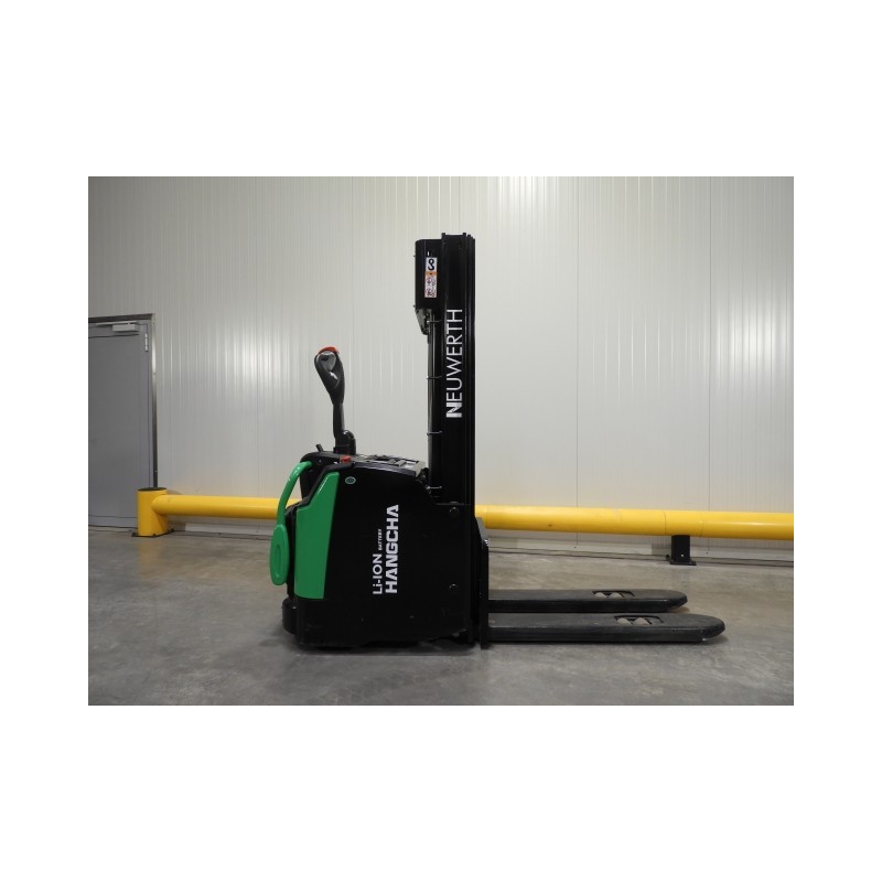 NEUWERTH Logistics SA - Hangcha - CDD16-AC1S-L-I - Gerbeur électrique NEUWERTH Logistics SA - Hangcha - CDD16-AC1S-L-I - Gerbeur électrique