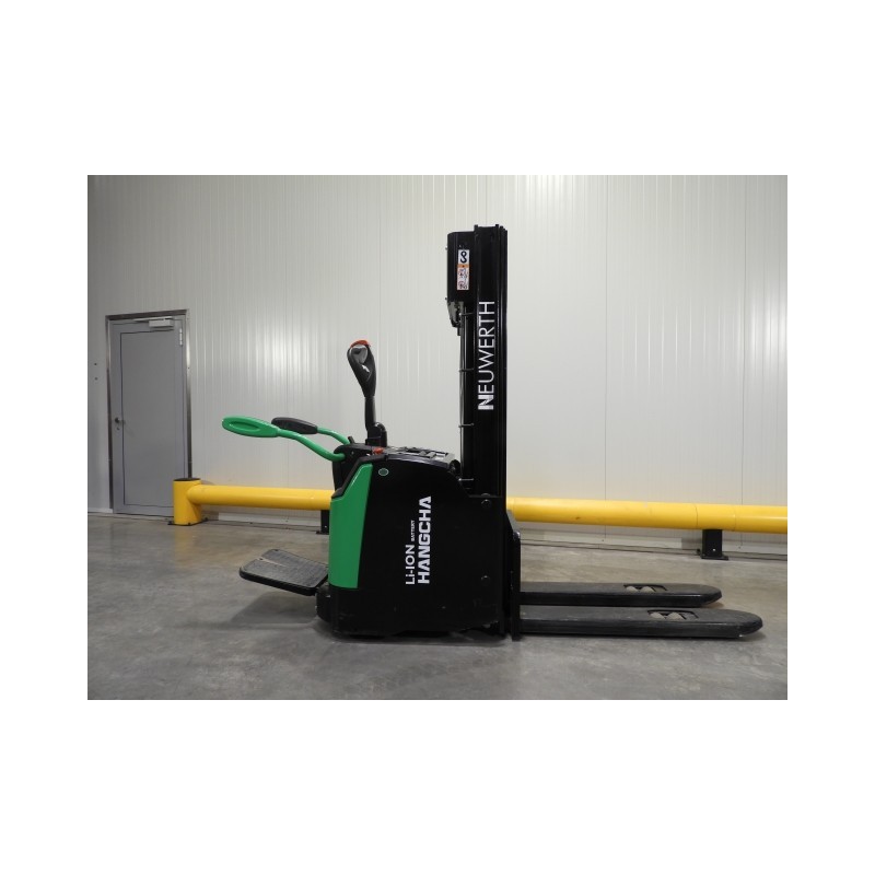 NEUWERTH Logistics SA - Hangcha - CDD16-AC1S-L-I - Gerbeur électrique NEUWERTH Logistics SA - Hangcha - CDD16-AC1S-L-I - Gerbeur électrique