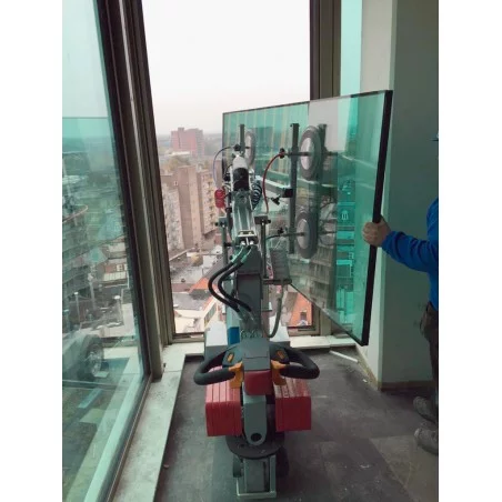 NEUWERTH Logistics SA - Smartlift - INDOOR SL 580 - Glazing robot NEUWERTH Logistics SA - Smartlift - INDOOR SL 580 - Glazing robot