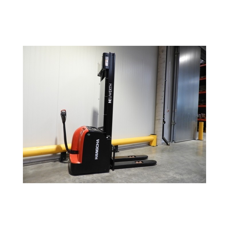 NEUWERTH Logistics SA - Hangcha - CDD12-AC1 - Gerbeur électrique NEUWERTH Logistics SA - Hangcha - CDD12-AC1 - Gerbeur électrique