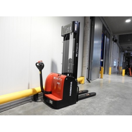 NEUWERTH Logistics SA - Hangcha - CDD12-AC1 - Gerbeur électrique NEUWERTH Logistics SA - Hangcha - CDD12-AC1 - Gerbeur électrique