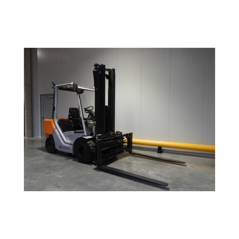 NEUWERTH Logistics SA - Still - rc 40 - 35 - Chariot-élévateur Diesel NEUWERTH Logistics SA - Still - rc 40 - 35 - Chariot-élévateur Diesel