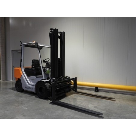 NEUWERTH Logistics SA - Still - rc 40 - 35 - Chariot-élévateur Diesel NEUWERTH Logistics SA - Still - rc 40 - 35 - Chariot-élévateur Diesel