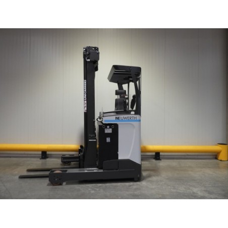 NEUWERTH Logistics SA - Atlet - UMS 160 - Chariot à mât retractable NEUWERTH Logistics SA - Atlet - UMS 160 - Chariot à mât retractable