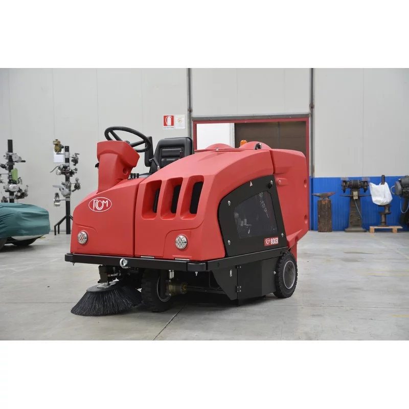 NEUWERTH Logistics SA - RCM - RCM Boxer Plus - Balayeuse NEUWERTH Logistics SA - RCM - RCM Boxer Plus - Balayeuse