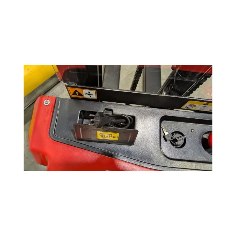 NEUWERTH Logistics SA - Hangcha - CDD15-WS - Gerbeur électrique NEUWERTH Logistics SA - Hangcha - CDD15-WS - Gerbeur électrique