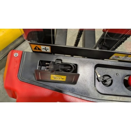 NEUWERTH Logistics SA - Hangcha - CDD15-WS - Gerbeur électrique NEUWERTH Logistics SA - Hangcha - CDD15-WS - Gerbeur électrique