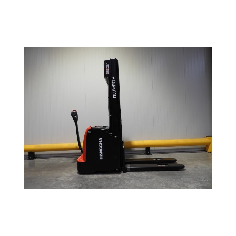 NEUWERTH Logistics SA - Hangcha - CDD12-AC1-L - Gerbeur électrique NEUWERTH Logistics SA - Hangcha - CDD12-AC1-L - Gerbeur électrique