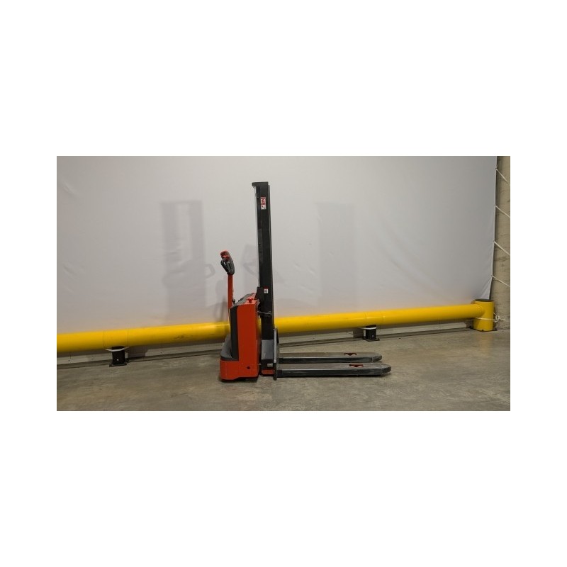 NEUWERTH Logistics SA - Linde - MM10I - Gerbeur électrique NEUWERTH Logistics SA - Linde - MM10I - Gerbeur électrique