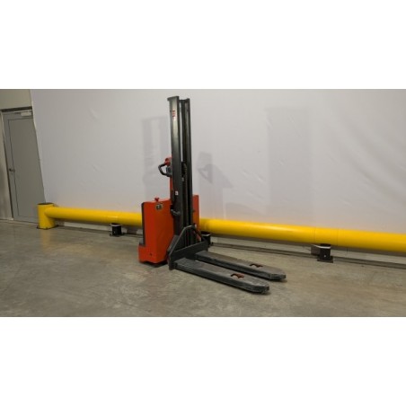 NEUWERTH Logistics SA - Linde - MM10I - Gerbeur électrique NEUWERTH Logistics SA - Linde - MM10I - Gerbeur électrique