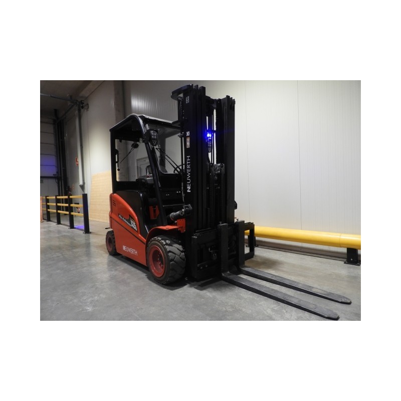 NEUWERTH Logistics SA - Hangcha - CPD35-AC4H - Chariot-élévateur électrique NEUWERTH Logistics SA - Hangcha - CPD35-AC4H - Chariot-élévateur électrique