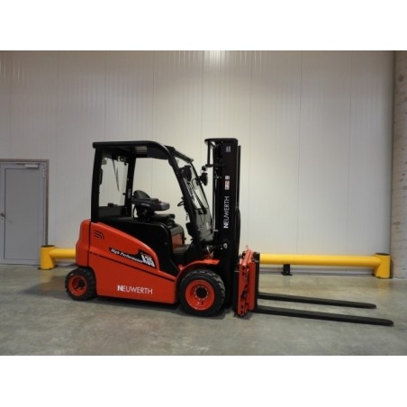 NEUWERTH Logistics SA - Hangcha - CPD35-AC4H - Chariot-élévateur électrique NEUWERTH Logistics SA - Hangcha - CPD35-AC4H - Chariot-élévateur électrique