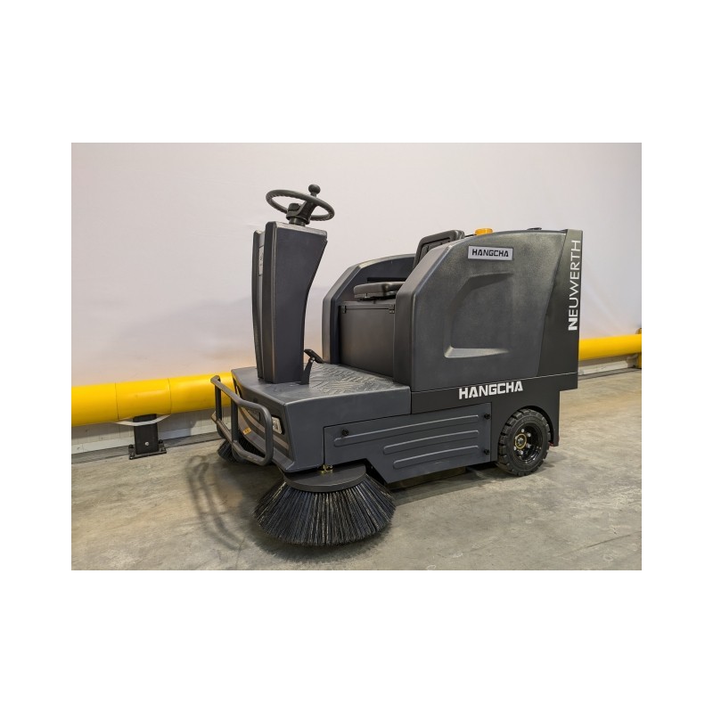 NEUWERTH Logistics SA - Hangcha - B1350 - Balayeuse NEUWERTH Logistics SA - Hangcha - B1350 - Balayeuse