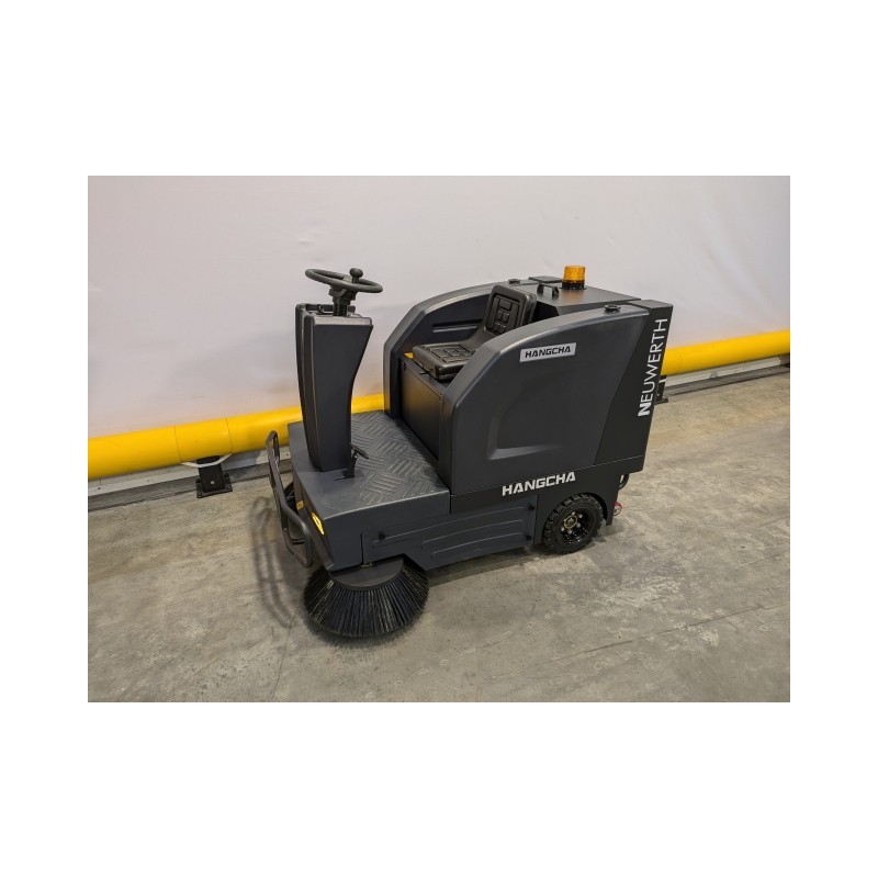 NEUWERTH Logistics SA - Hangcha - B1350 - Balayeuse NEUWERTH Logistics SA - Hangcha - B1350 - Balayeuse