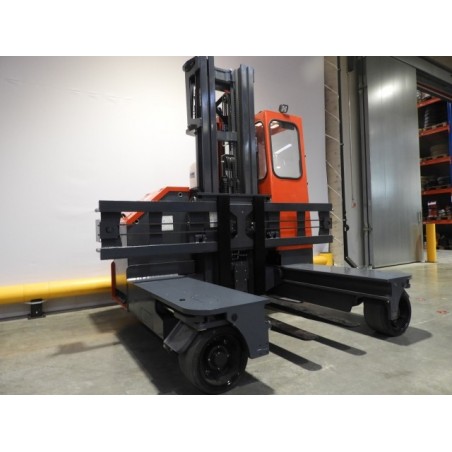 NEUWERTH Logistics SA - Mima - MQC30D - Chariot-élévateur multidirectionnel NEUWERTH Logistics SA - Mima - MQC30D - Chariot-élévateur multidirectionnel