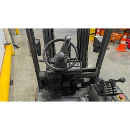 NEUWERTH Logistics SA - Komatsu - FB15M-2R AC - Chariot-élévateur électrique NEUWERTH Logistics SA - Komatsu - FB15M-2R AC - Chariot-élévateur électrique