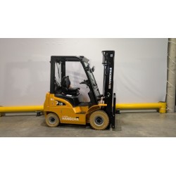 NEUWERTH Logistics SA - Hangcha - CPD18-XEY2-SI - Chariot-élévateur électrique