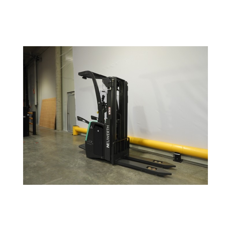 NEUWERTH Logistics SA - Mitsubishi - SBV16N3I - Gerbeur électrique
