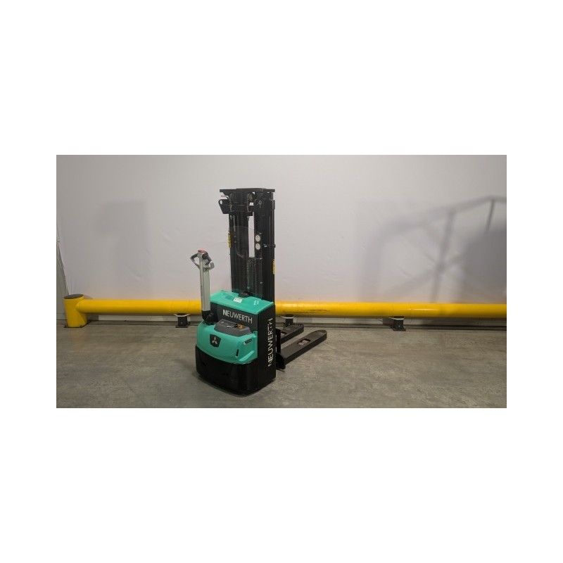 NEUWERTH Logistics SA - Mitsubishi - SBP12N2 - Gerbeur électrique NEUWERTH Logistics SA - Mitsubishi - SBP12N2 - Gerbeur électrique