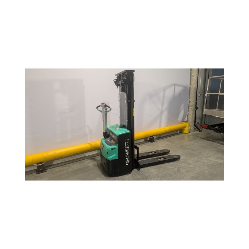 NEUWERTH Logistics SA - Mitsubishi - SBP12N2 - Gerbeur électrique NEUWERTH Logistics SA - Mitsubishi - SBP12N2 - Gerbeur électrique