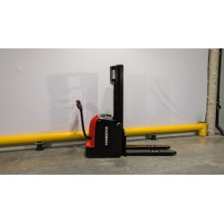 NEUWERTH Logistics SA - Hangcha - CDD20-AC2 - Gerbeur électrique 2