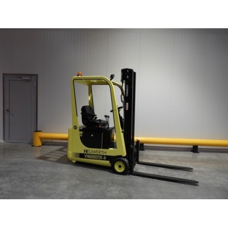 NEUWERTH Logistics SA - Mariotti - ME 12 - Chariot-élévateur électrique NEUWERTH Logistics SA - Mariotti - ME 12 - Chariot-élévateur électrique