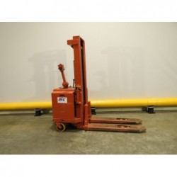 NEUWERTH Logistics SA - Bt - lsf 10/4 - Gerbeur électrique