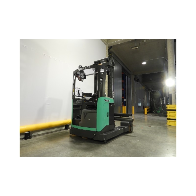 NEUWERTH Logistics SA - Mitsubishi - RBM25N3 - Chariot à mât retractable