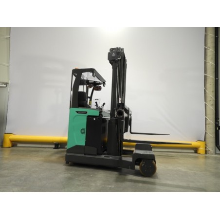 NEUWERTH Logistics SA - Mitsubishi - RBM25N3 - Chariot à mât retractable