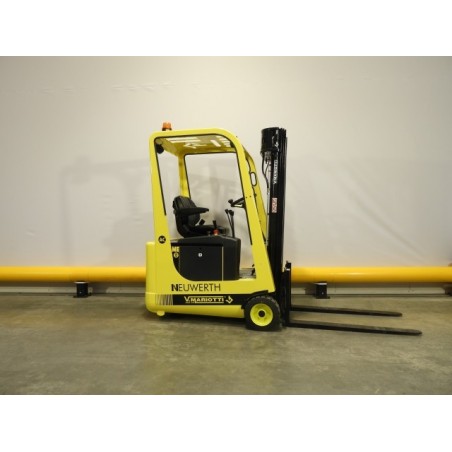 NEUWERTH Logistics SA - Mariotti - ME 12 - Chariot-élévateur électrique NEUWERTH Logistics SA - Mariotti - ME 12 - Chariot-élévateur électrique