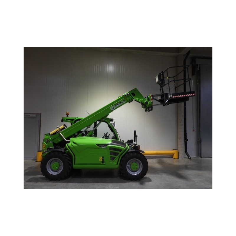 NEUWERTH Logistics SA - Merlo - P27.6-Top-75 - Chariot-élévateur télescopique NEUWERTH Logistics SA - Merlo - P27.6-Top-75 - Chariot-élévateur télescopique