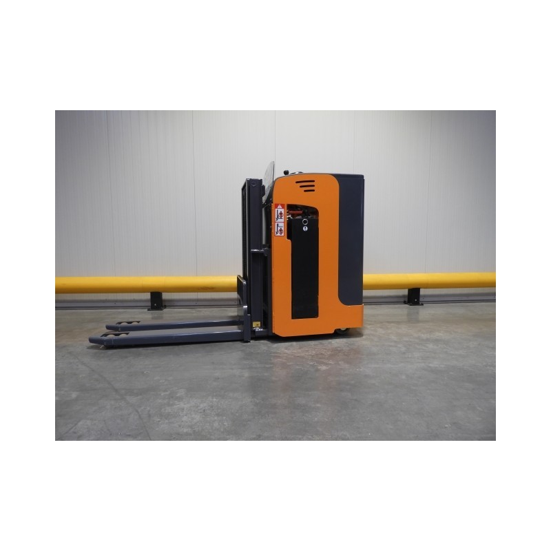 NEUWERTH Logistics SA - Omg - VIRTUS 20RX-C - Transpalette électrique NEUWERTH Logistics SA - Omg - VIRTUS 20RX-C - Transpalette électrique