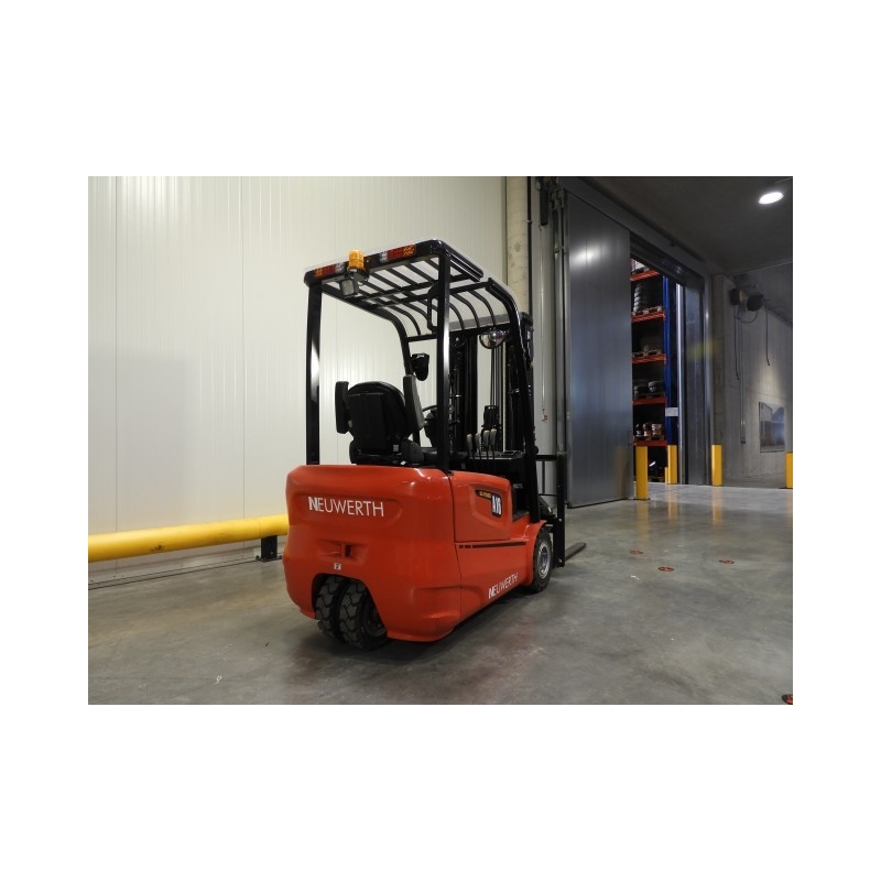 NEUWERTH Logistics SA - Hangcha - CPDS16-AZ5 - Chariot-élévateur électrique