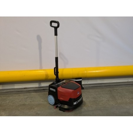 NEUWERTH Logistics SA - Hangcha - X6 - Autolaveuse