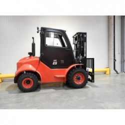 NEUWERTH Logistics SA - Hangcha - CPCD25-XW98E-RT2 - Chariot-élévateur Diesel