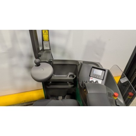 NEUWERTH Logistics SA - Mitsubishi - RB14N3L - Chariot à mât retractable