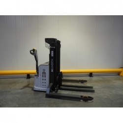 NEUWERTH Logistics SA - Atlet - PSH 200 - Gerbeur électrique