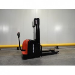 NEUWERTH Logistics SA - Hangcha - CDD12-AC1-L - Gerbeur électrique 2