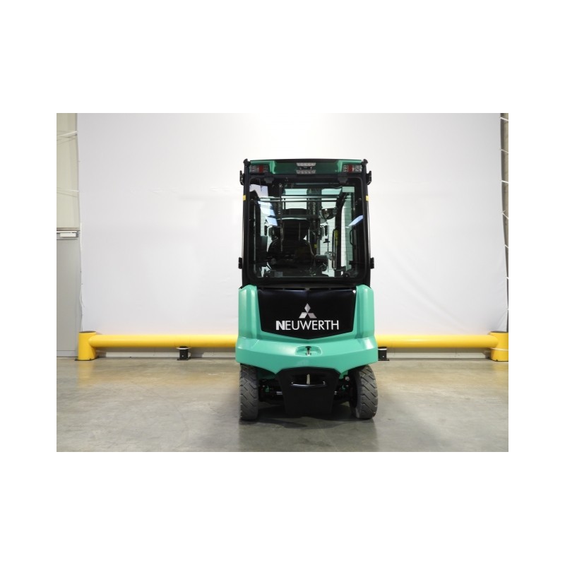 NEUWERTH Logistics SA - Mitsubishi - FB30ACN - Chariot-élévateur électrique