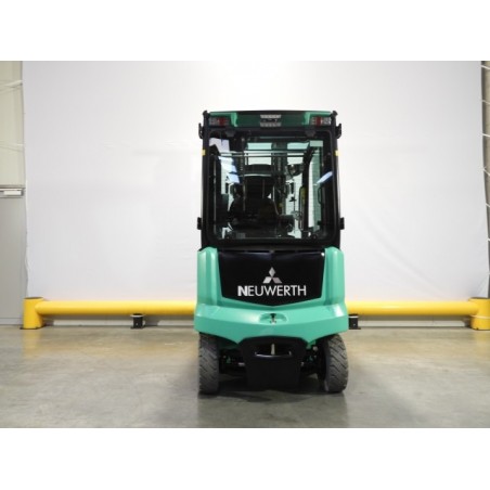 NEUWERTH Logistics SA - Mitsubishi - FB30ACN - Chariot-élévateur électrique