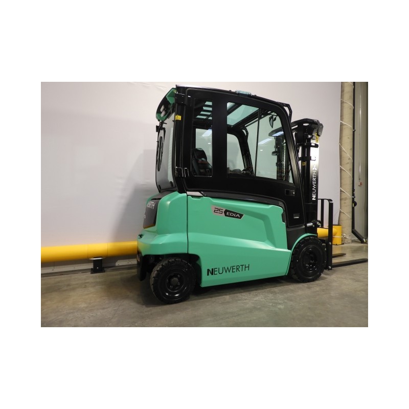 NEUWERTH Logistics SA - Mitsubishi - FB25AN - Chariot-élévateur électrique