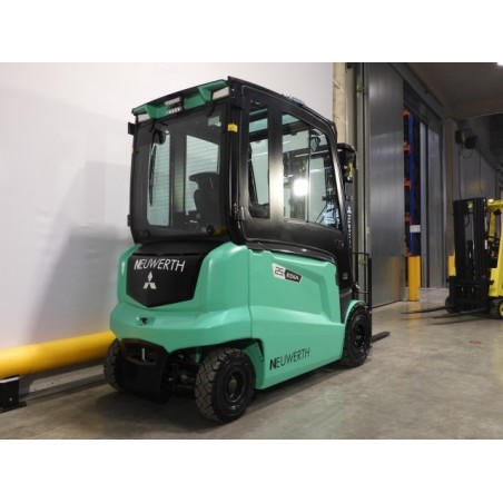NEUWERTH Logistics SA - Mitsubishi - FB25AN - Chariot-élévateur électrique