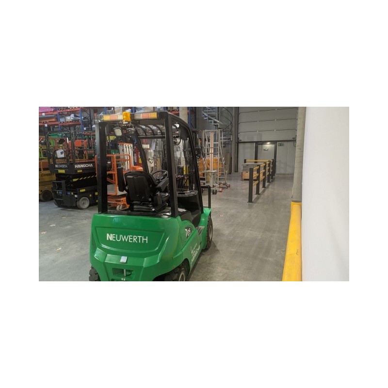 NEUWERTH Logistics SA - Hangcha - CPD25-XD6-SI21 - Chariot-élévateur électrique