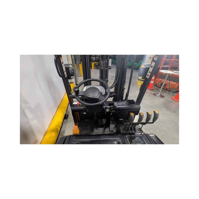 NEUWERTH Logistics SA - Hangcha - CPDS18J-C1 - Chariot-élévateur électrique